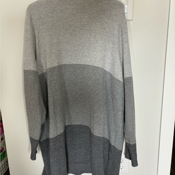 Reitmans Colour Block Cardigan - Picture 4 of 4